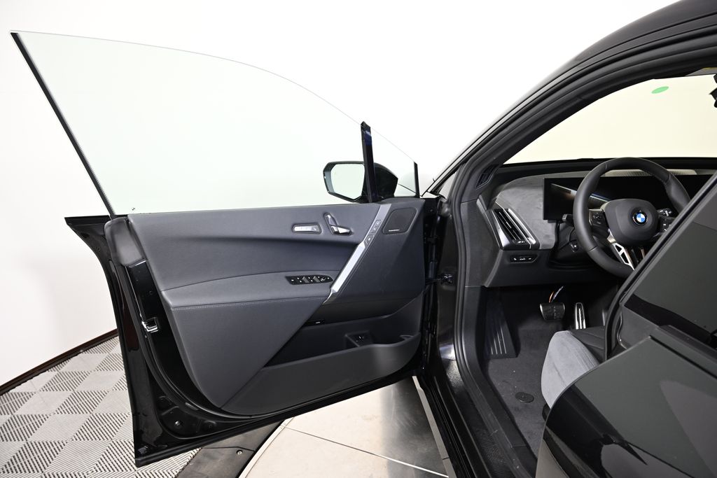 Thumbnail: 2026 BMW iX - 22