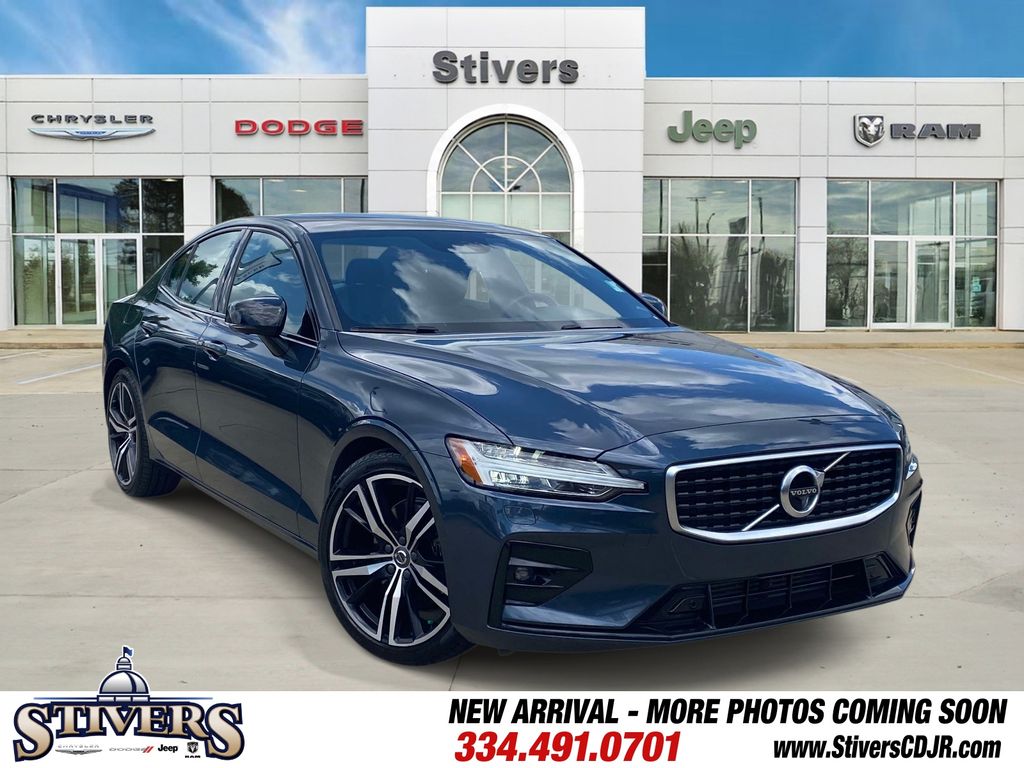 Denim Blue Metallic 2020 Volvo S60 Sedan Front-Wheel Drive Automatic