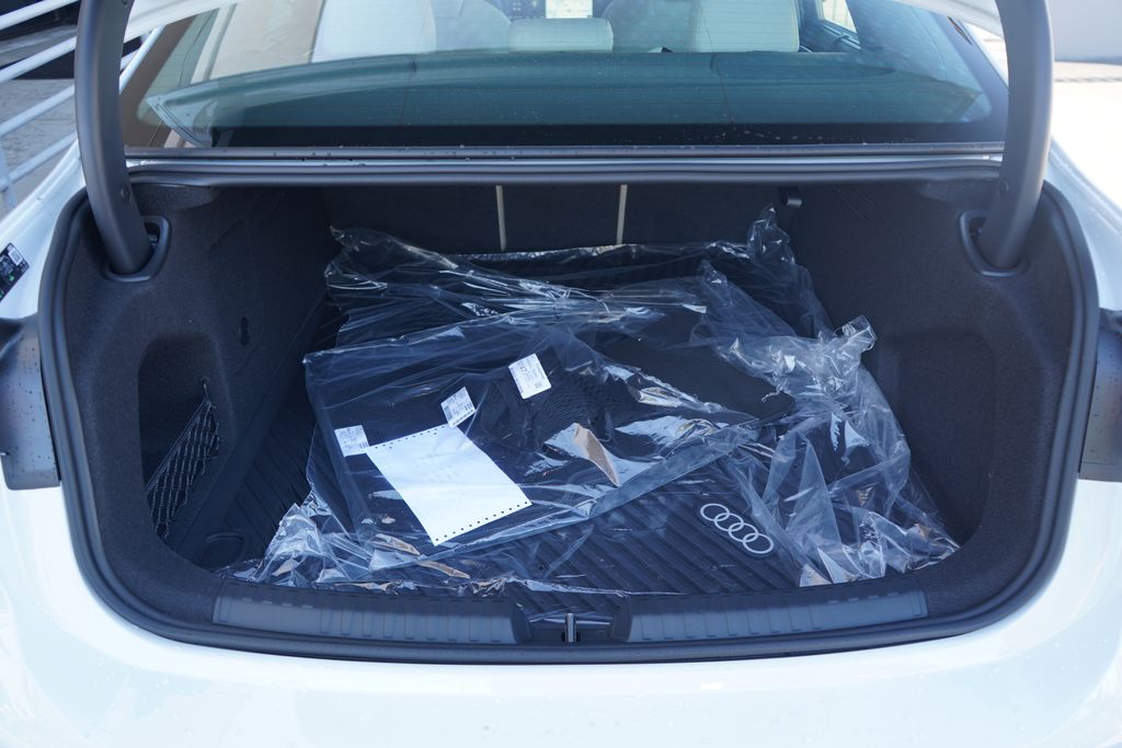 Thumbnail: 2026 Audi A6 - 11