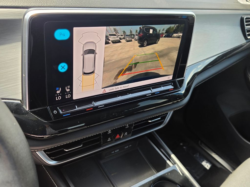 2024 Volkswagen Atlas - $28,200