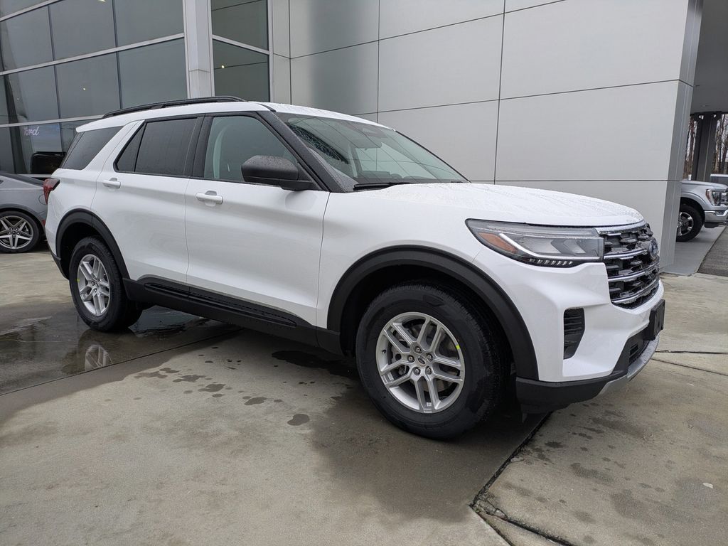 2026 Ford Explorer Active w/200A Pkg