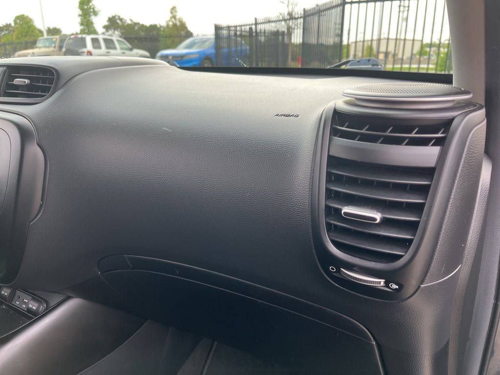 Thumbnail: 2017 Kia Soul - 29