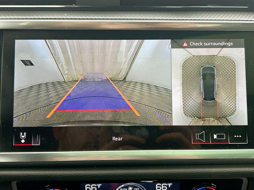 Thumbnail: 2025 Audi Q3 - 14