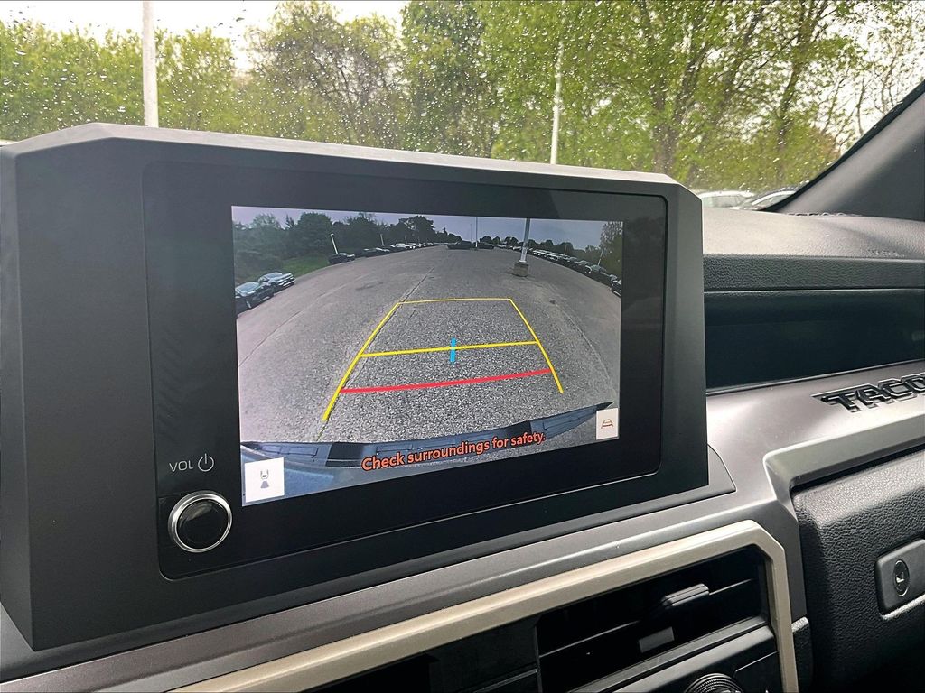 2024 Toyota Tacoma — photo 19