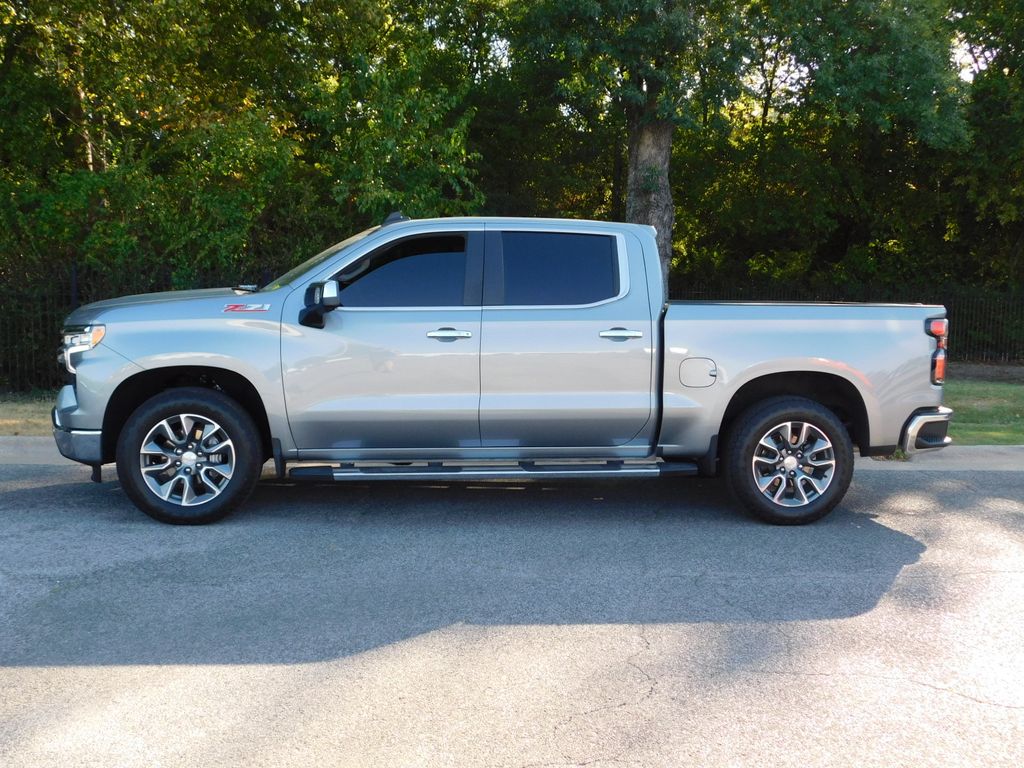 Thumbnail: 2025 Chevrolet Silverado 1500 - 8