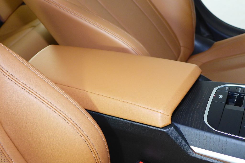 Thumbnail: 2023 BMW 3 Series - 16