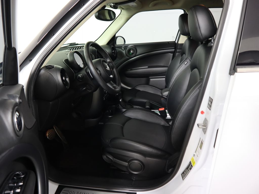 Thumbnail: 2016 MINI Cooper Countryman - 19