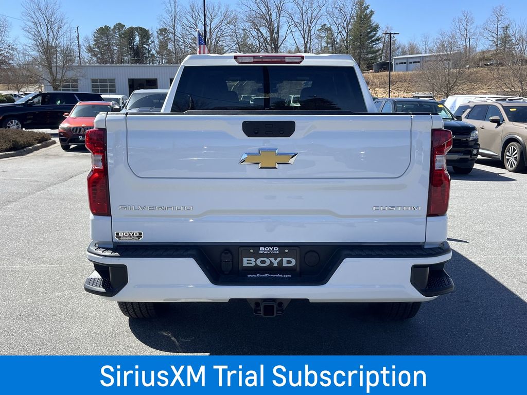 2025 Chevrolet Silverado 1500 Custom photo