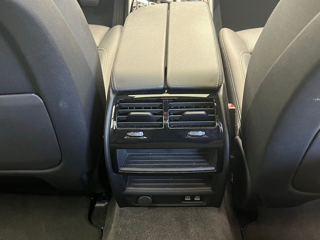 Thumbnail: 2021 BMW 5 Series - 9