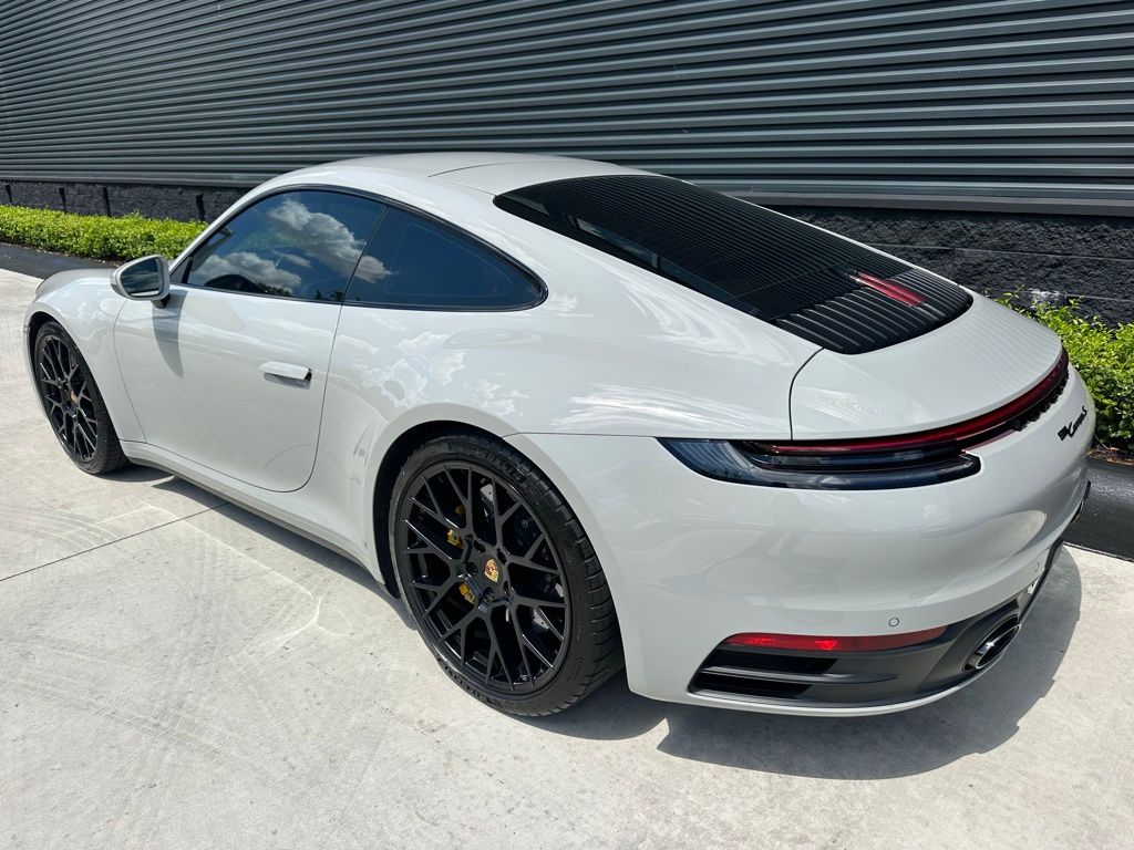 Thumbnail: 2020 Porsche 911 - 3