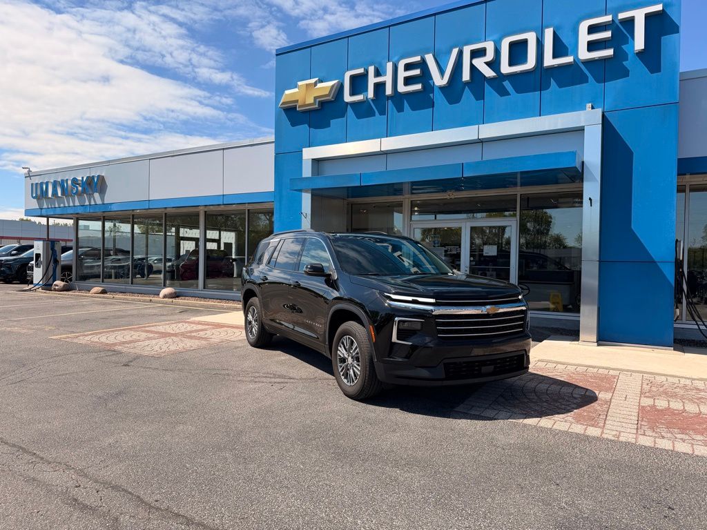 2025 Chevrolet Traverse FWD LT's photo