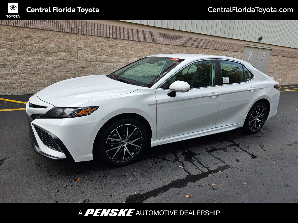 2024 Toyota Camry SE -
                Orlando, FL