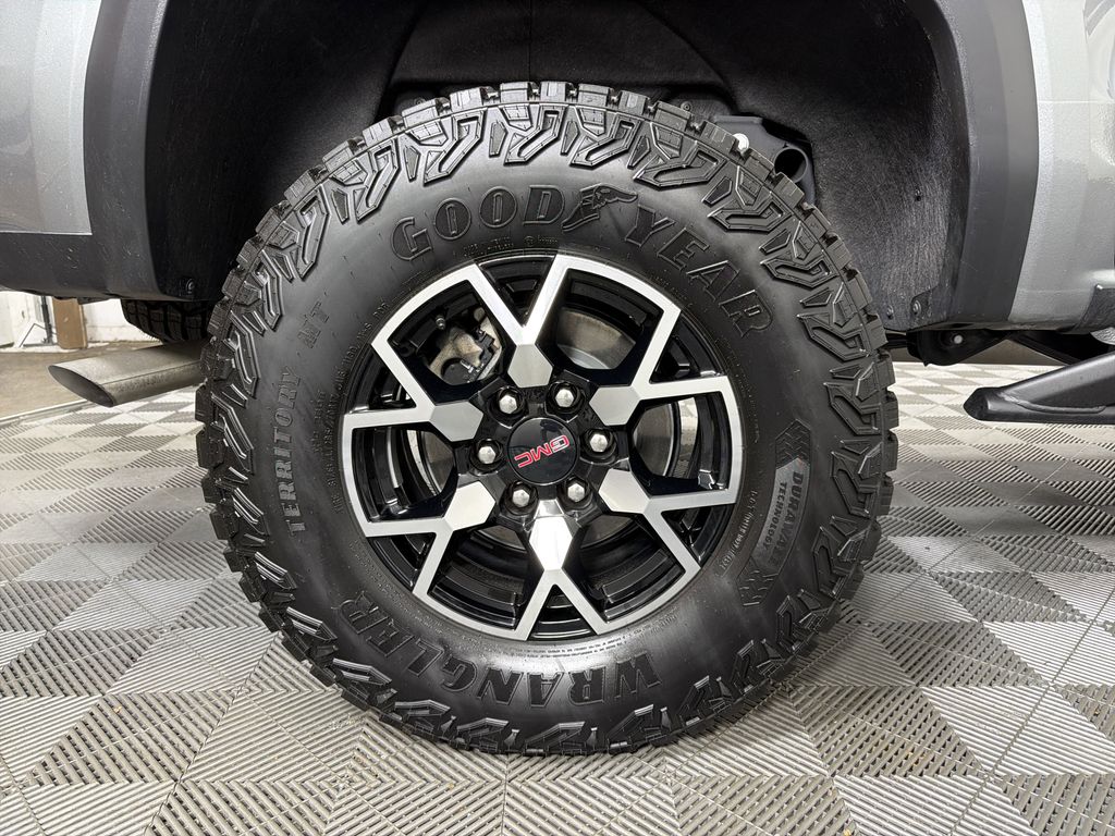 new 2025 GMC Canyon car, priced at $50,465