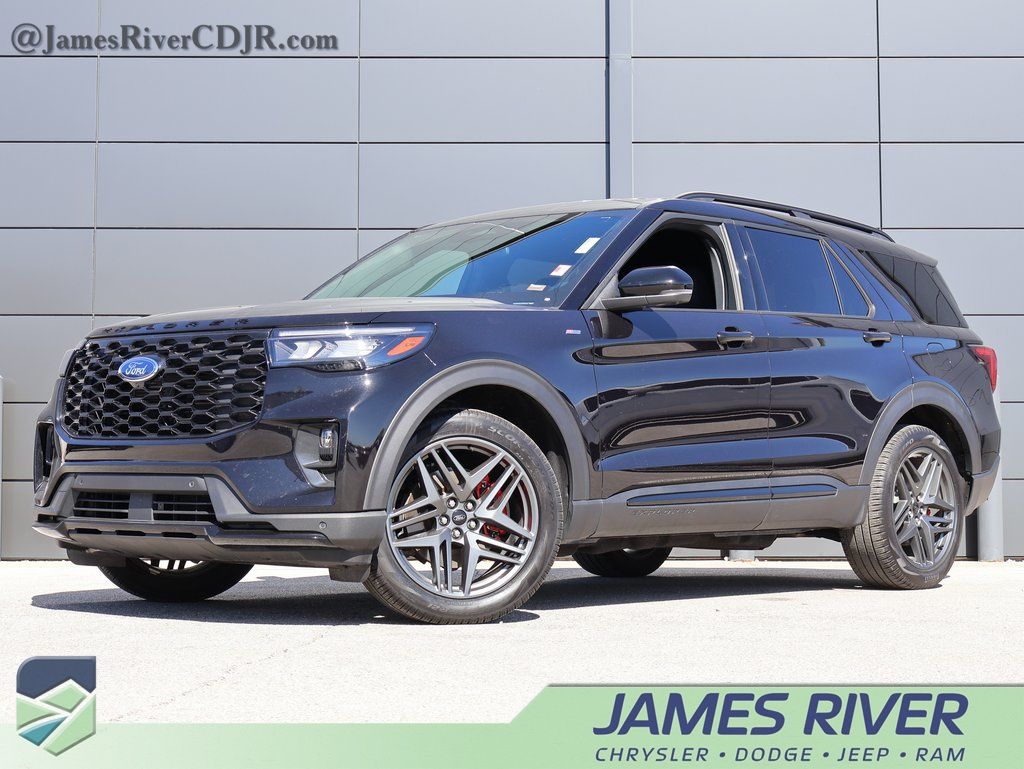 2025 Ford Explorer ST-Line AWD