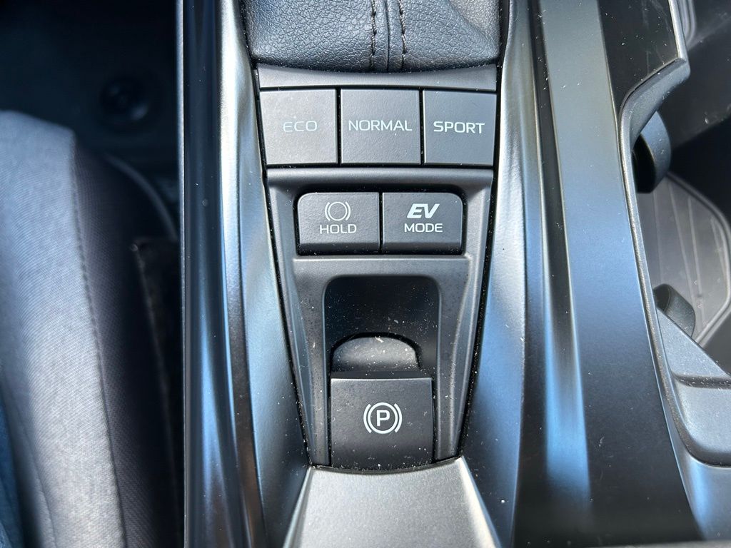 Thumbnail: 2025 Toyota Camry - 28