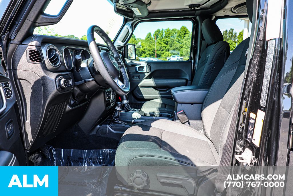 2023 Jeep Wrangler #18
