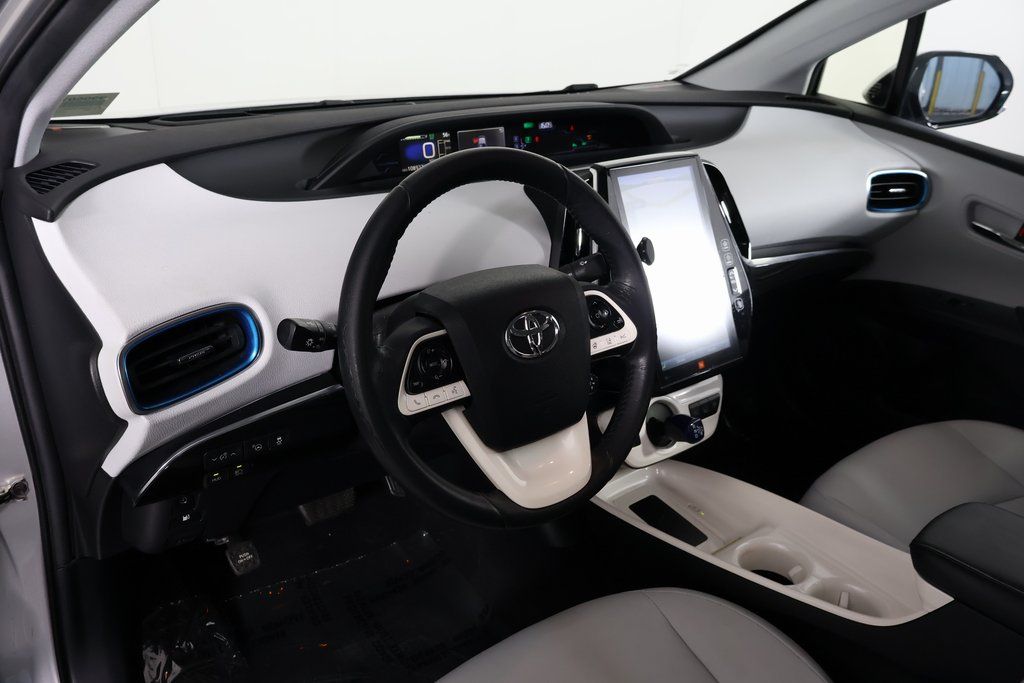 2017 Toyota Prius Prime Advanced 7