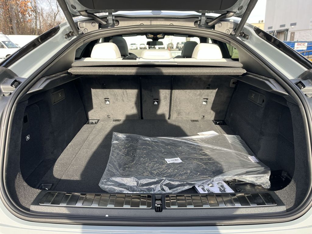 Thumbnail: 2026 BMW X6 - 24