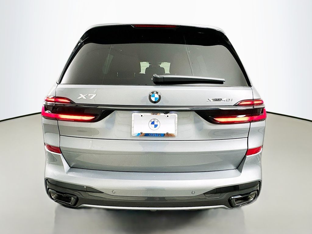Thumbnail: 2027 BMW X7 - 6