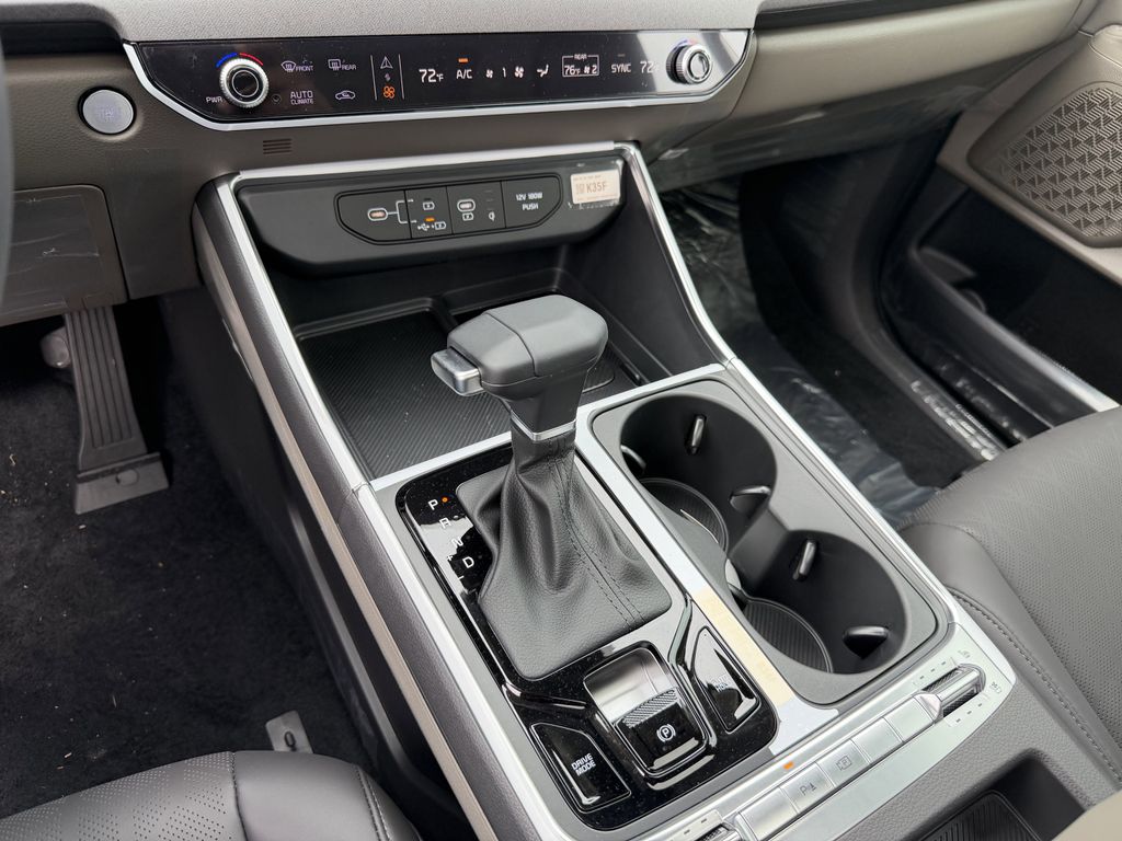 new 2026 Kia Carnival car, priced at $42,979