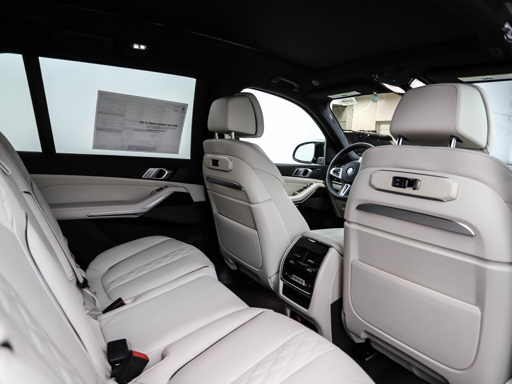 Thumbnail: 2026 BMW X7 - 28