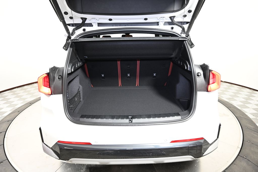 Thumbnail: 2026 BMW X1 - 10