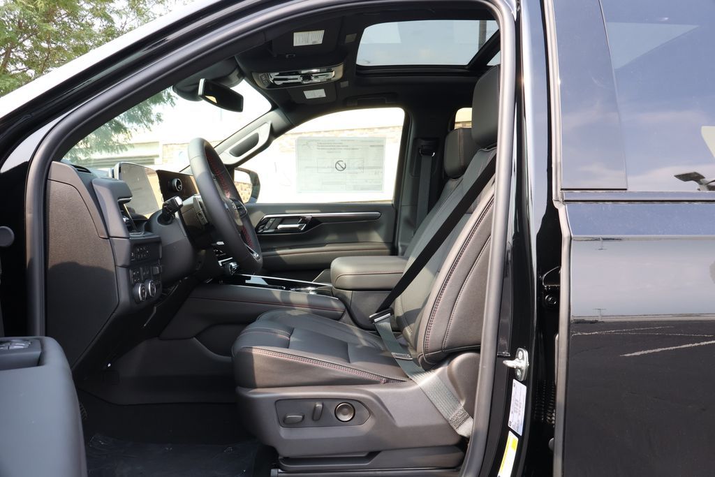 Thumbnail: 2026 Chevrolet Tahoe - 15