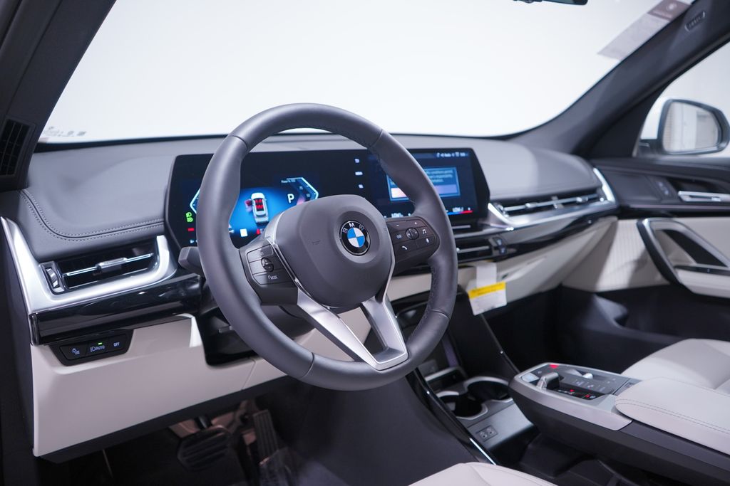 Thumbnail: 2026 BMW X1 - 6
