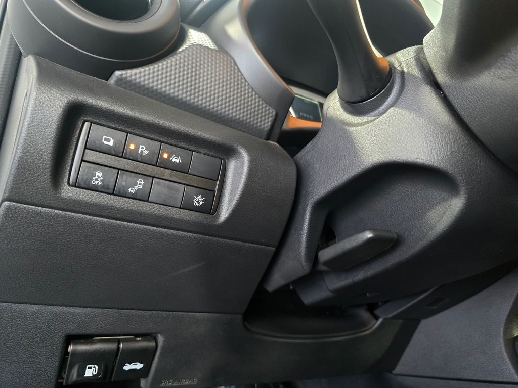 Thumbnail: 2021 Nissan Kicks - 14