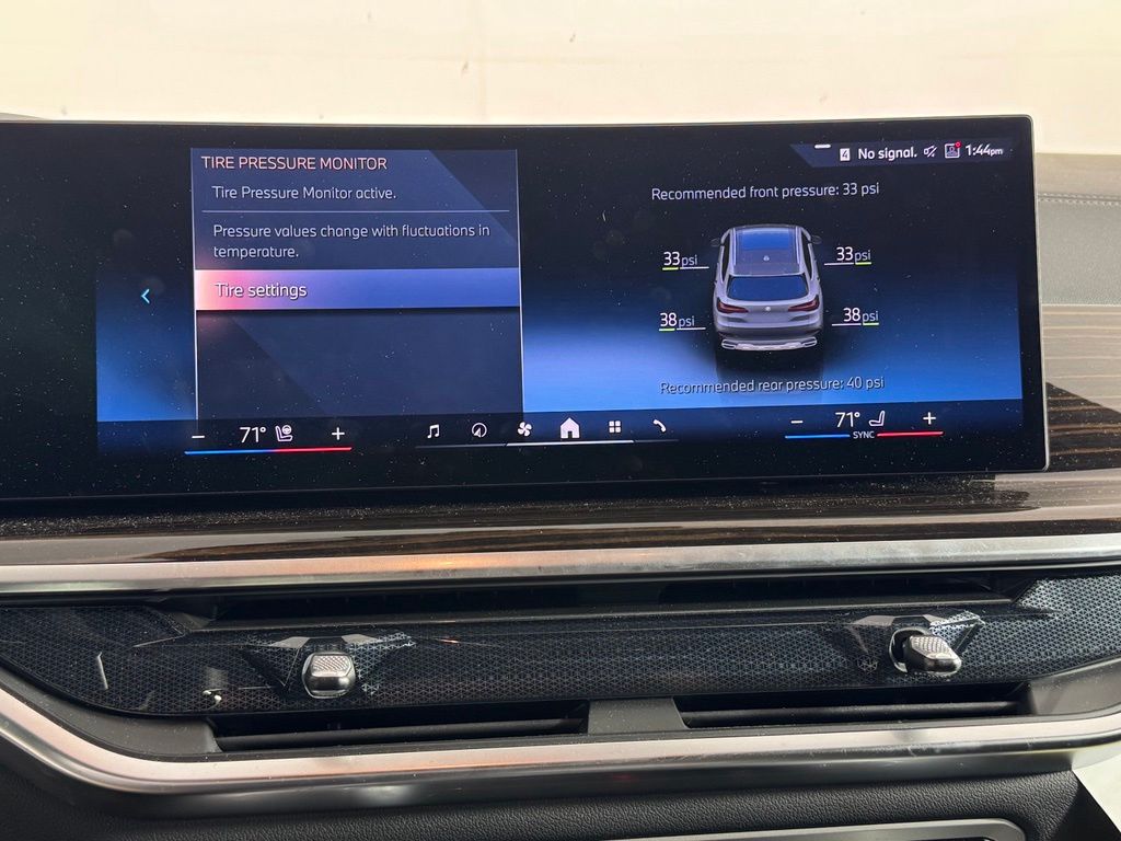 Thumbnail: 2026 BMW X5 - 19