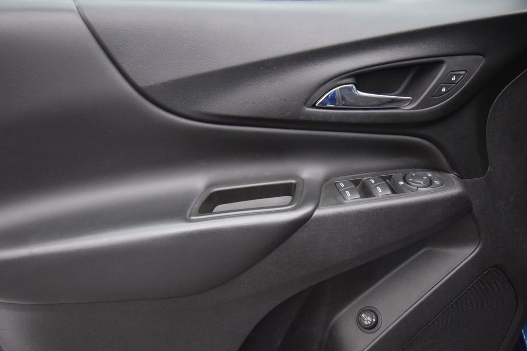 used 2021 Chevrolet Equinox car, priced at $16,400