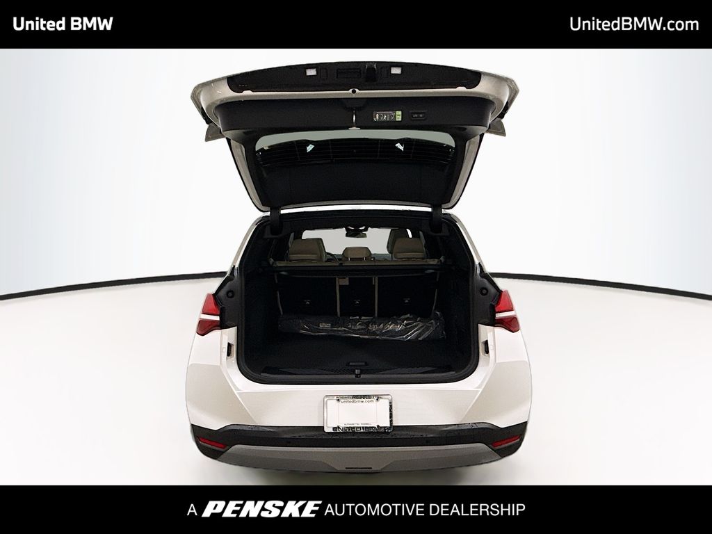 Thumbnail: 2026 BMW X3 - 14