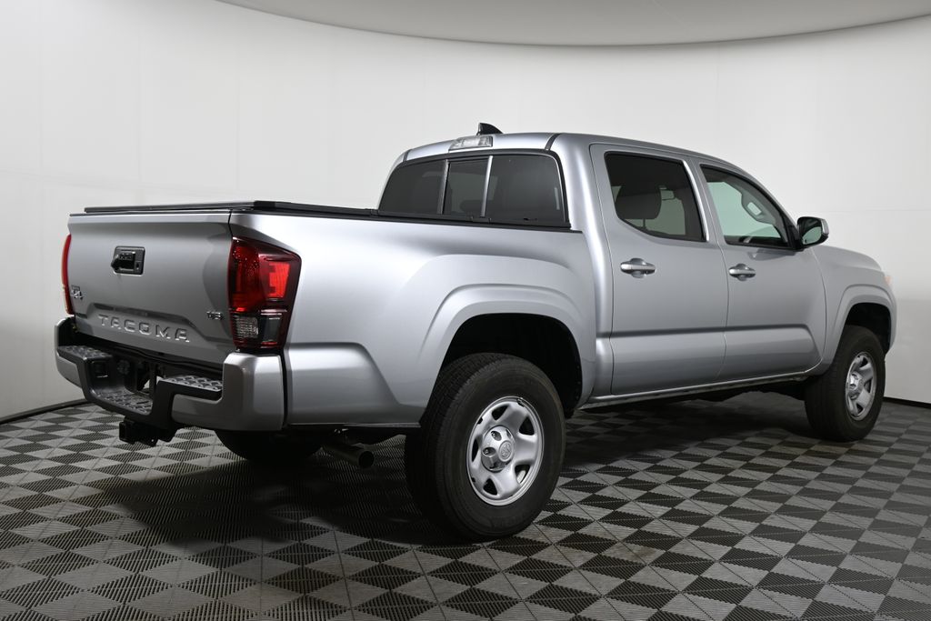Thumbnail: 2022 Toyota Tacoma - 7