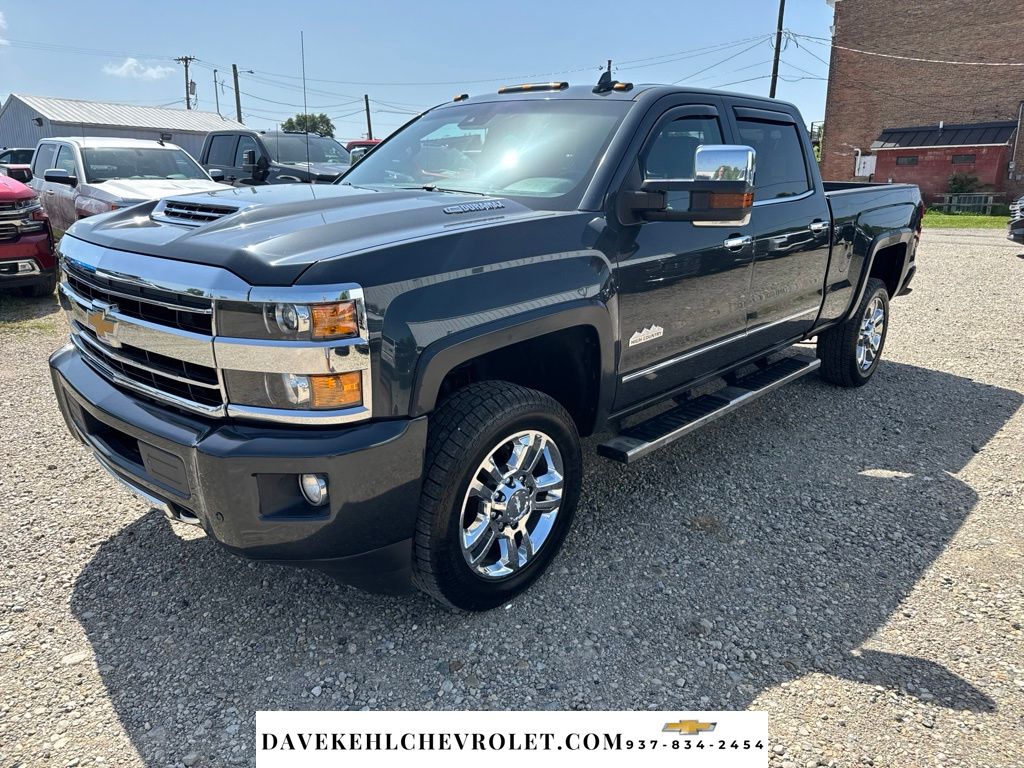 Gray (Graphite Metallic) 2018 Chevrolet Silverado 2500HD Pickup Truck Four-Wheel Drive 6-Speed Automatic