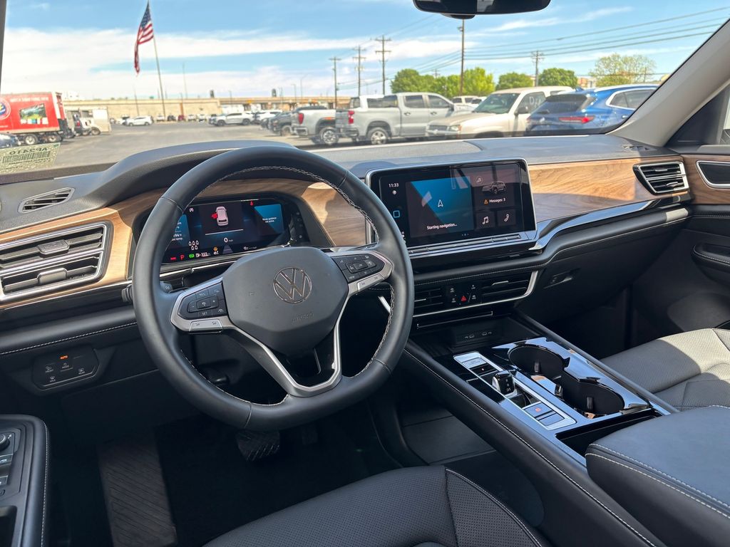 Used Car 2025 Volkswagen Atlas  2.0t Se W/technology For Sale Under $40,000 In Austin, Texas