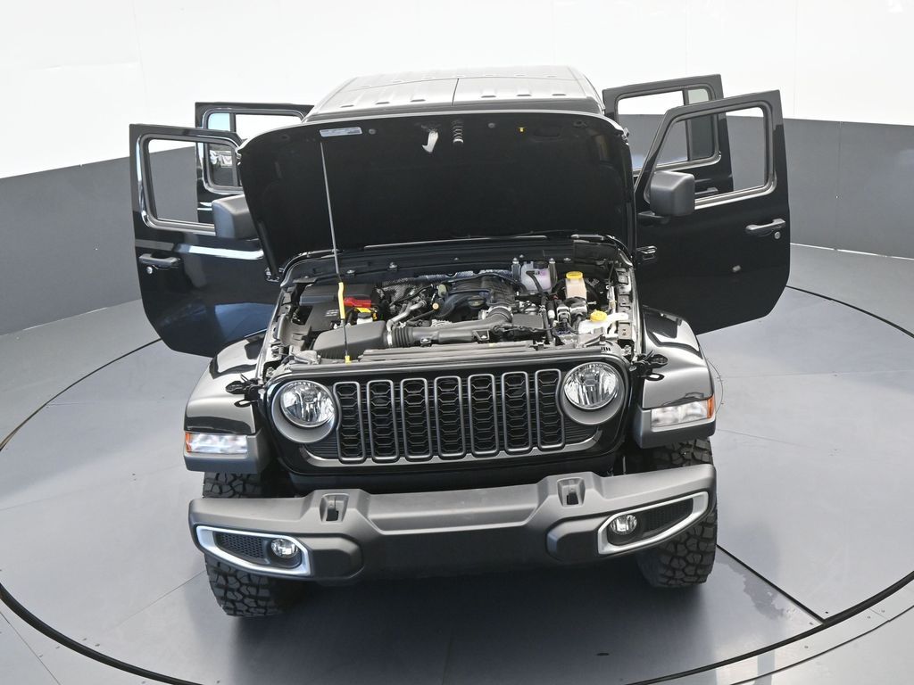 Used 2025 Black Clearcoat Jeep High Tide image 71