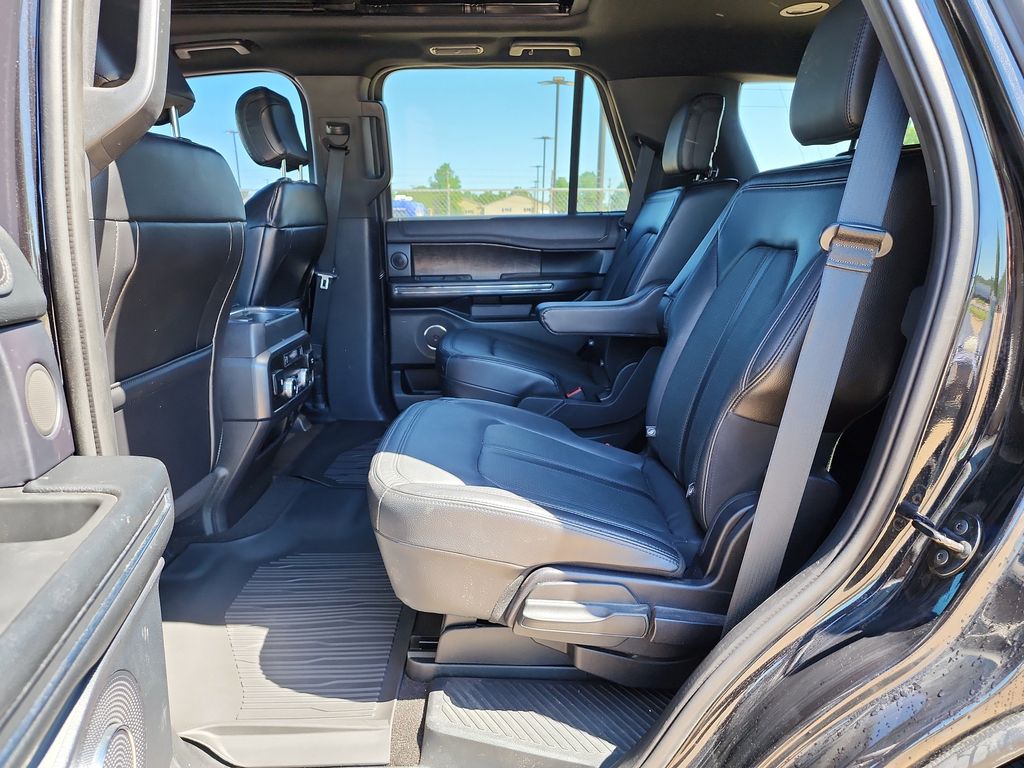 2020 Ford Expedition Limited photo
