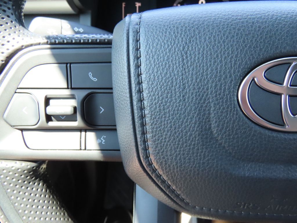 2025 Toyota Tacoma SR 11