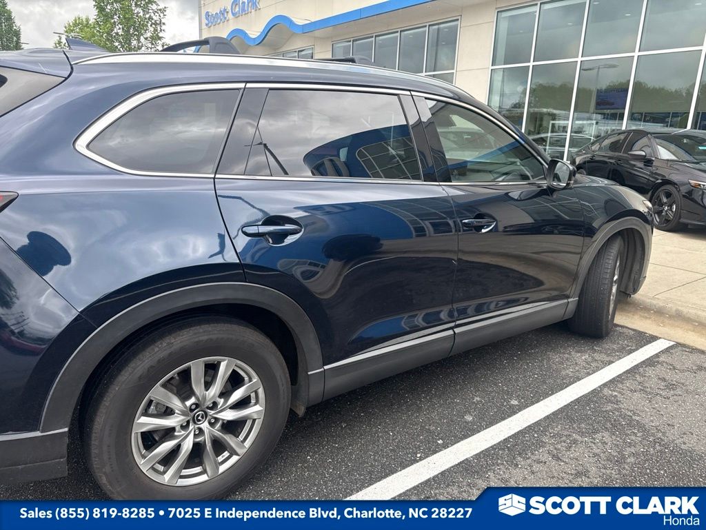 2018 Mazda CX-9 Touring FWD's photo
