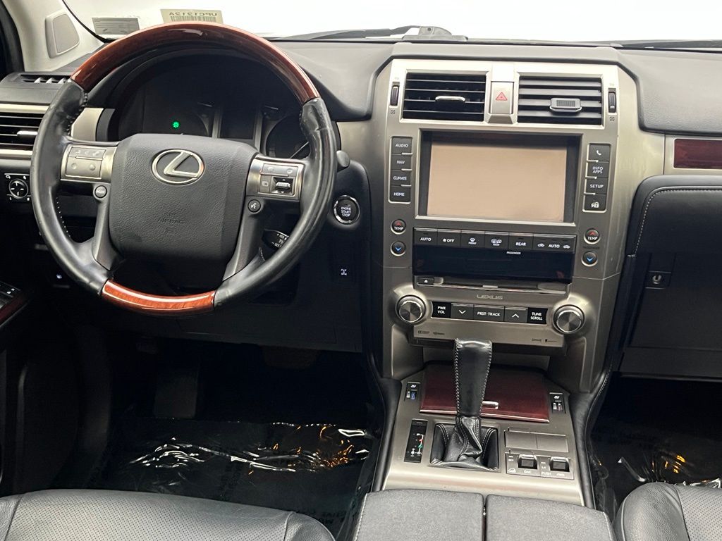 Thumbnail: 2015 Lexus GX - 32