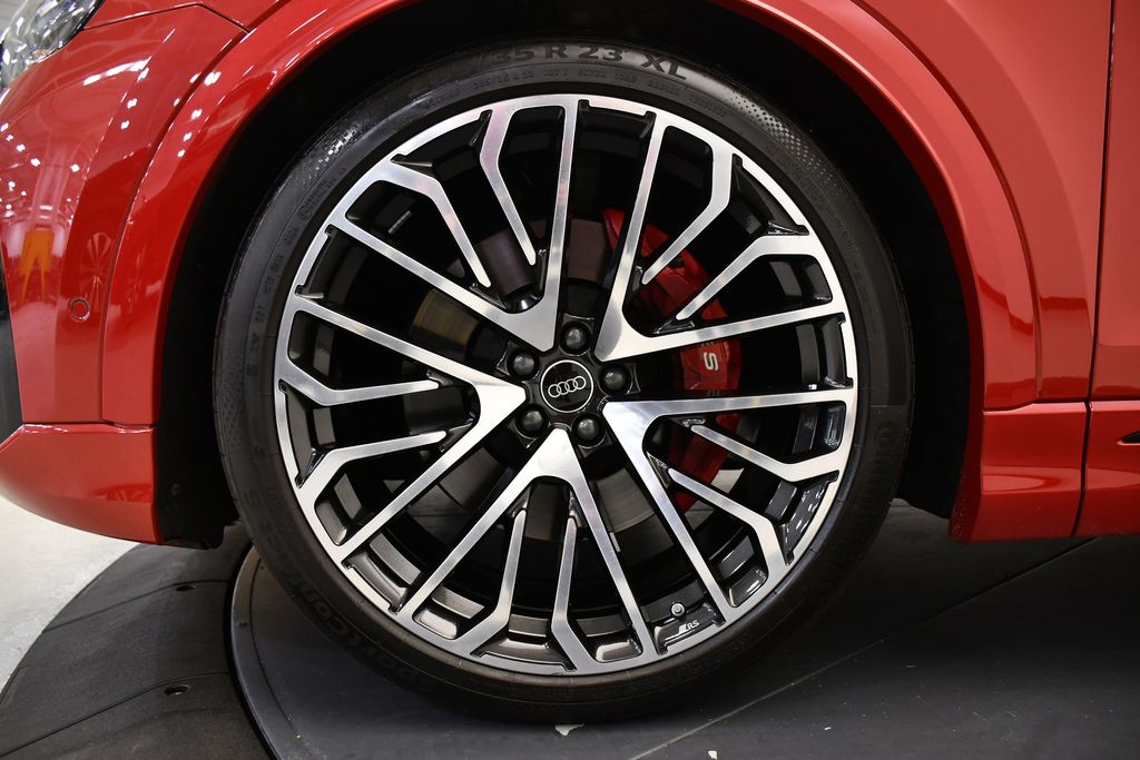 2024 Audi SQ8 Prestige 12