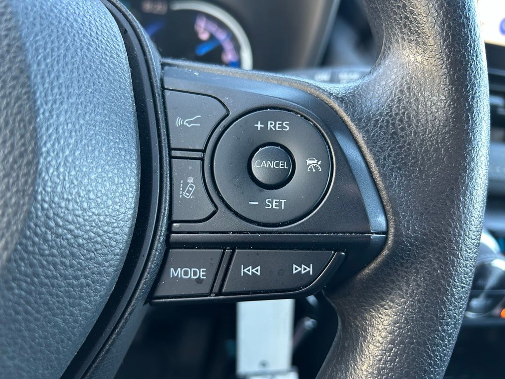 Thumbnail: 2024 Toyota RAV4 - 18