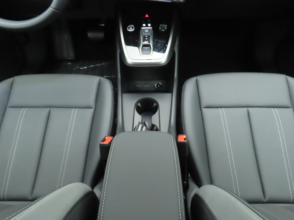 2025 Audi Q4 e-tron  16
