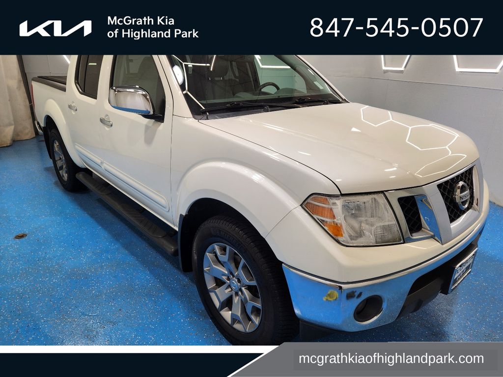 Glacier White 2019 Nissan Frontier Pickup Truck Four-Wheel Drive 5-Speed Automatic Overdrive