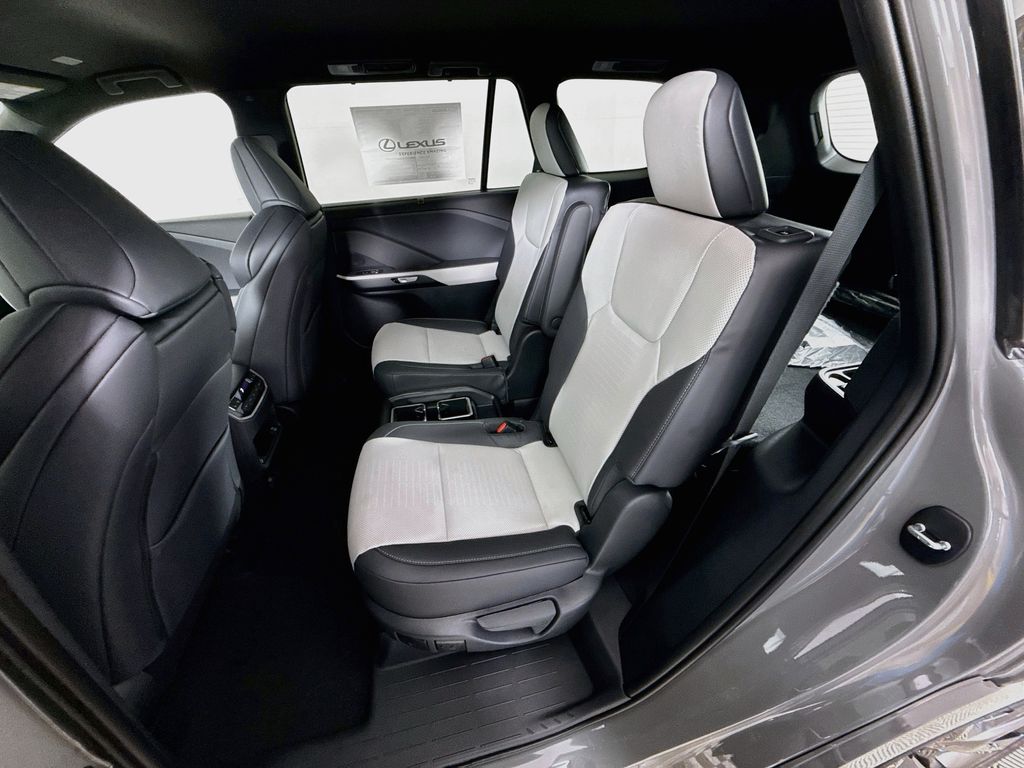 Thumbnail: 2026 Lexus TX - 17