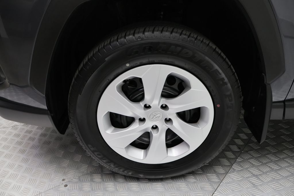 Thumbnail: 2025 Toyota RAV4 - 4