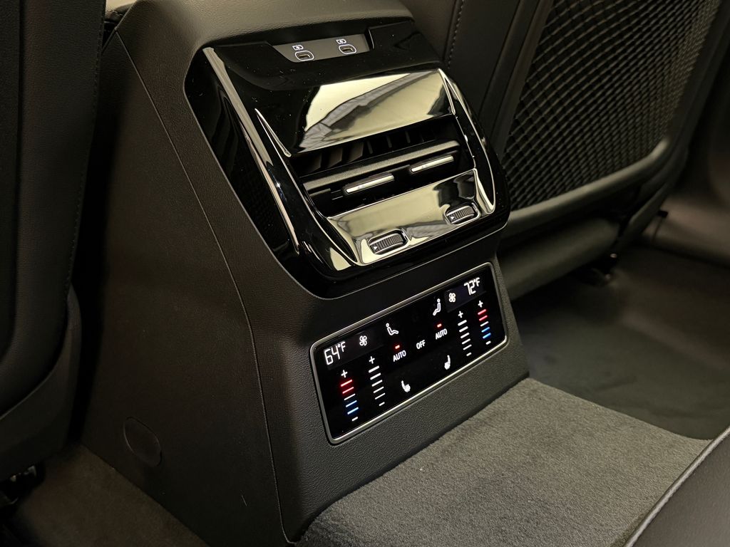 Thumbnail: 2026 Audi A6 - 20