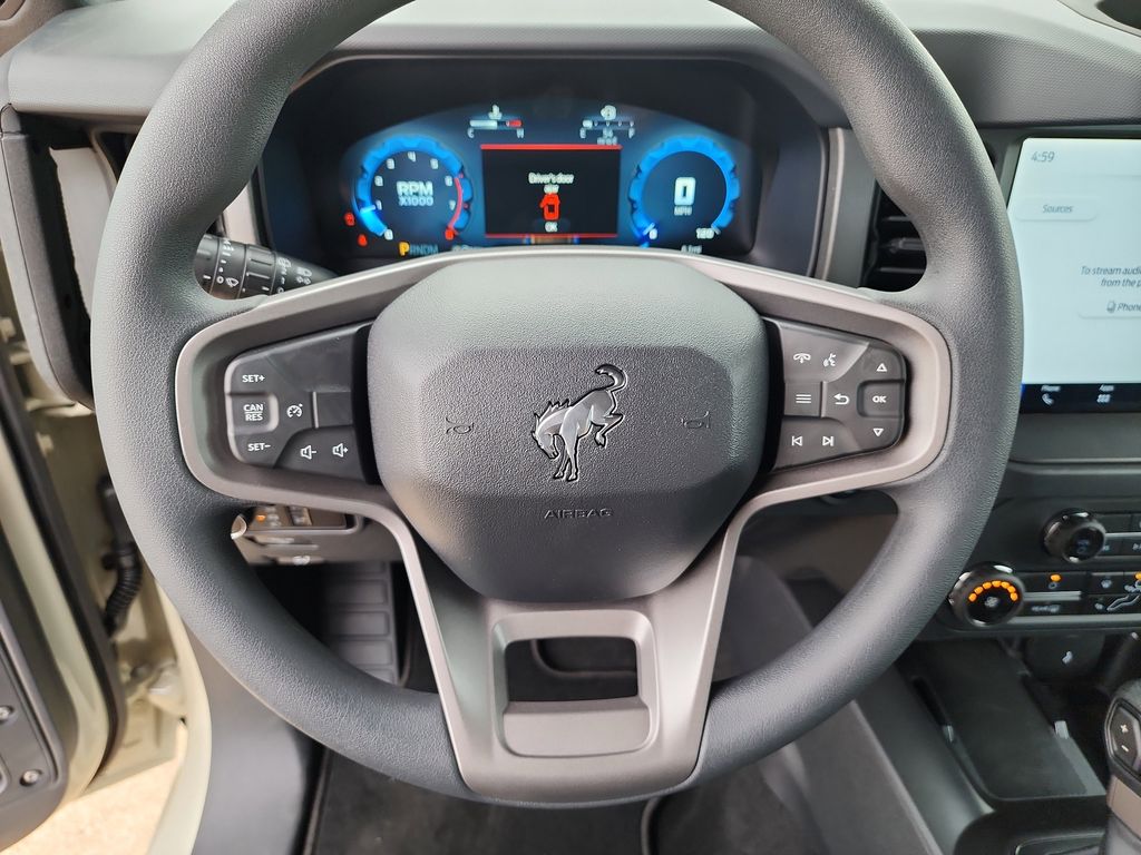 2025 Ford Bronco photo