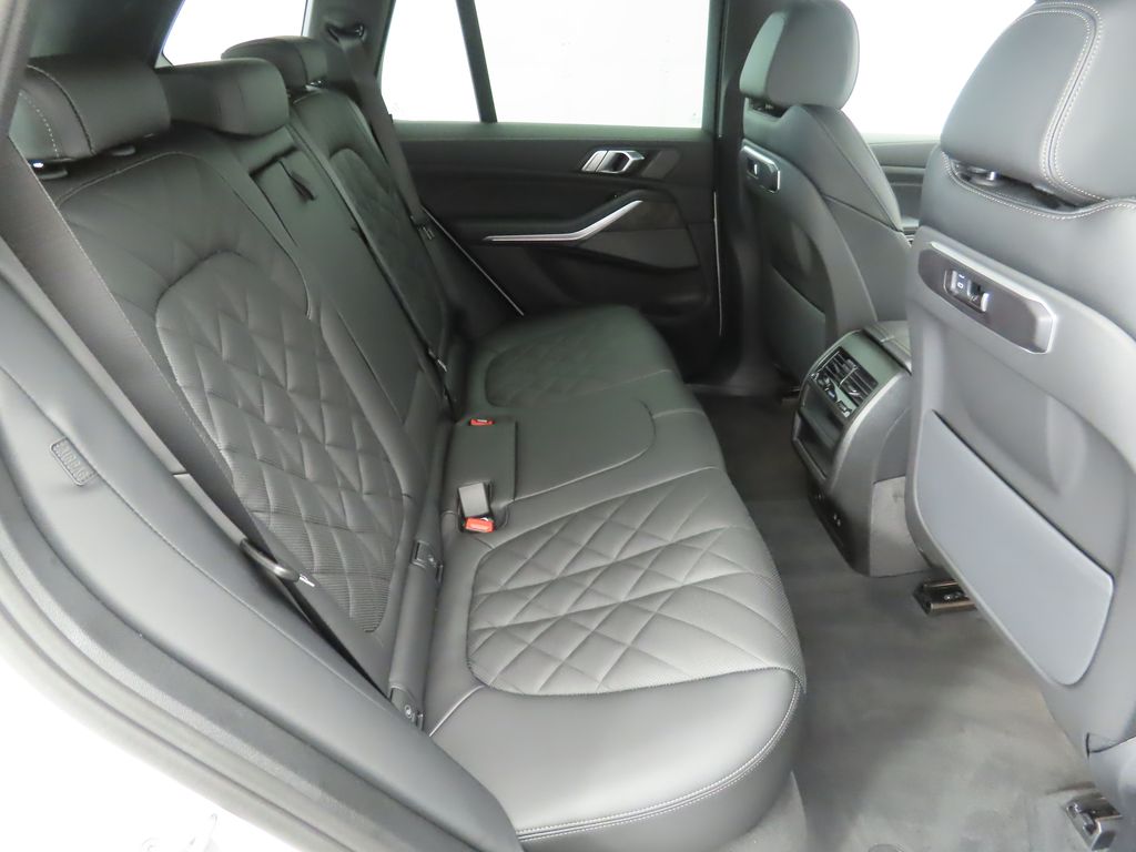 Thumbnail: 2026 BMW X5 - 22