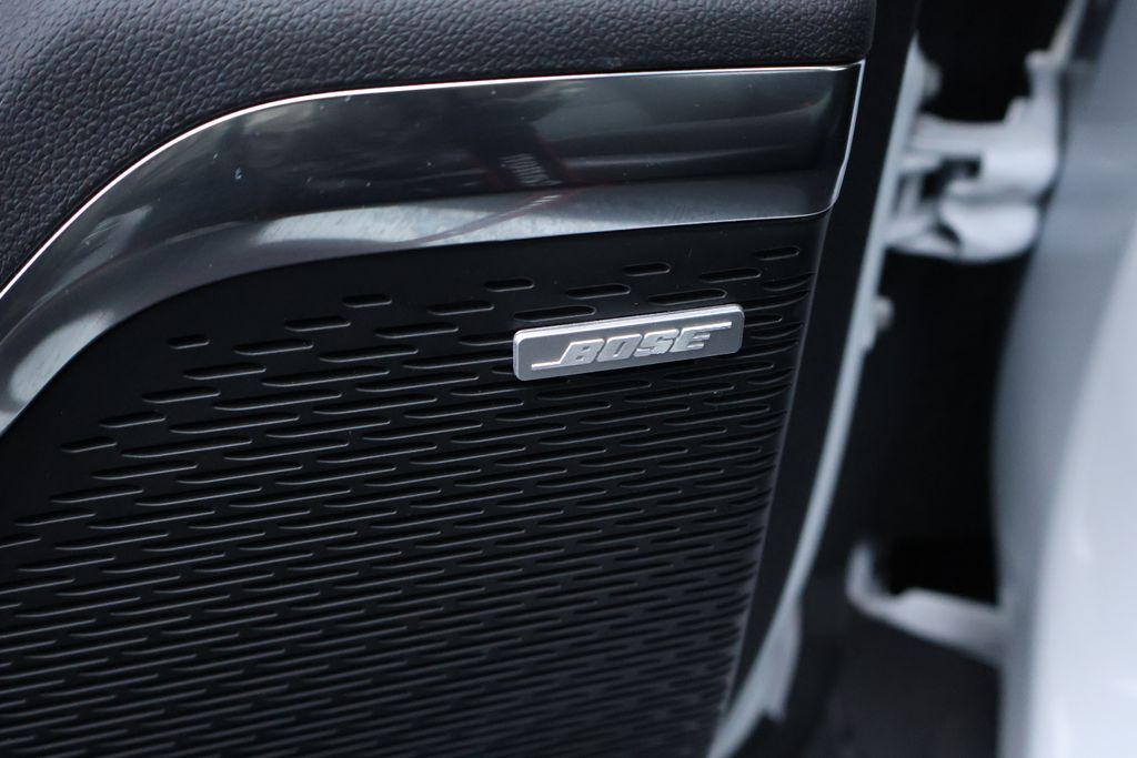 Thumbnail: 2025 GMC Acadia - 16